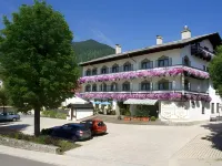 Landgasthof Zur Post Hotels in Marquartstein