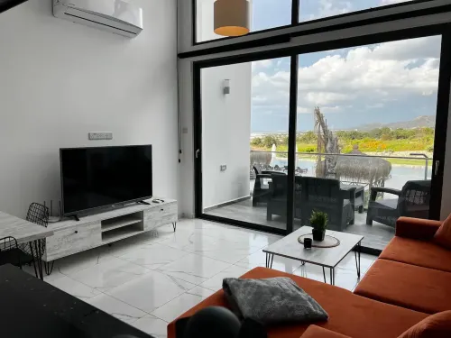B1-14 Crystal Bay Retreat -  Pool View Apartment - Uima-altaat