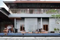 Oseda Nias Surf House Hotels in 