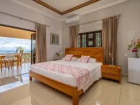 Calm Sorento Hotels in Glacis
