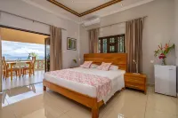 Calm Sorento Hotels in Glacis