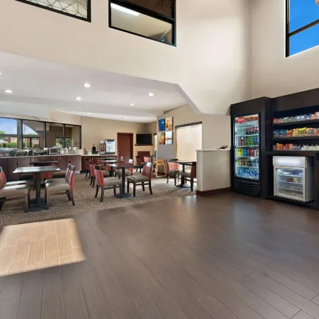 Comfort Suites Near Robins Air Force Base