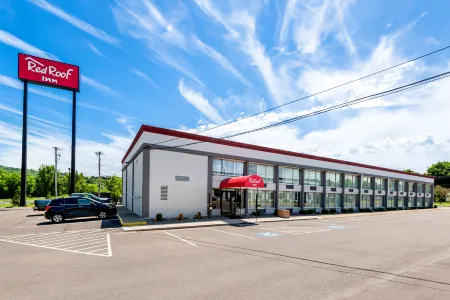 Red Roof Inn Cortland