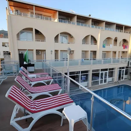 Ucem Hotel Golden Sea