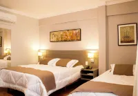 Biazi Plaza Hotel Hotels near Praça do Gorfinho