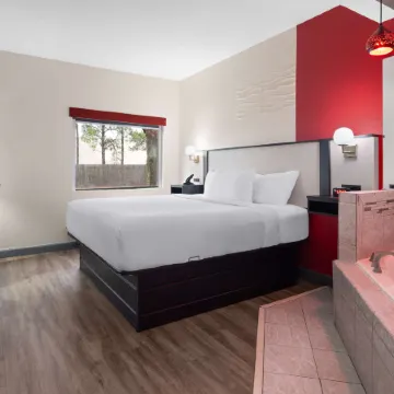 Ramada by Wyndham Locust Grove