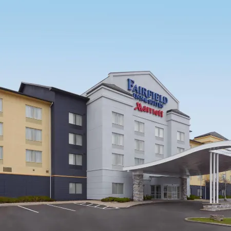 Fairfield Inn & Suites Toronto Brampton Отели в г. Брамптон