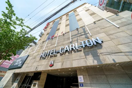 Carlton Hotel