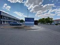 Travelodge by Wyndham Albuquerque West
