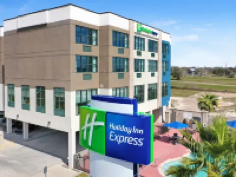 Holiday Inn Express GULFPORT BEACH by IHG โรงแรมในกัลฟ์พอร์ต