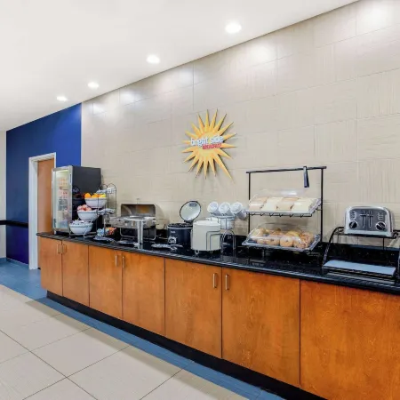 Spark by Hilton Plainfield Indianapolis Airport