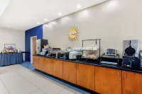Spark by Hilton Plainfield Indianapolis Airport - breakfast