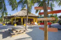 Blue Bay Lodges - Strand
