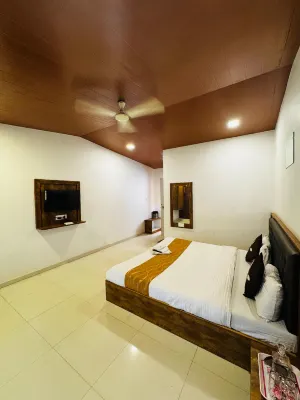Hotel Green Crystal