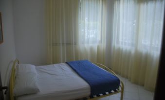 Cozy 3 room flat in Rosolina with shared pool