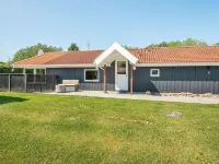 8 Person Holiday Home in Hejls by Traum