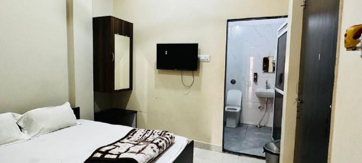 Goroomgo Rudrasagar Homestay Ujjain Hotele w: Ujjain
