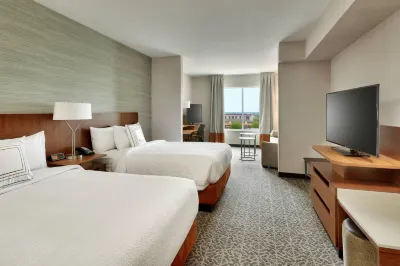 Fairfield Inn & Suites Springfield North Hoteles cerca de Pythian Castle