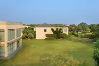Four Points by Sheraton New Delhi, Airport Highway Hotels in 