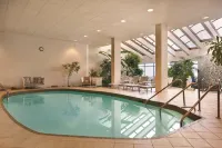 Embassy Suites by Hilton Richmond - Pools