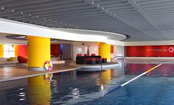 3. Hyatt Re..