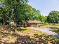 New! 🐄 Homestead @ Oakley Farms 🏡 Hotels near Walmart Pharmacy