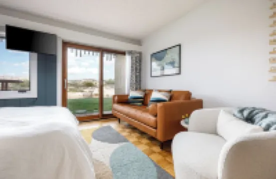 Waterfront Studio, newly renovated, A Cool Studio, Glen Arbor M22 Crystal River