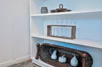 Vintage Riverside Motel Apt #6