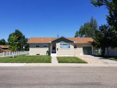 There's no place like home but this is close - Free internet with Wi-Fi Hotels in Casper