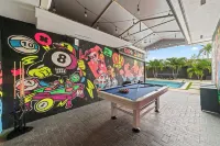 Luxury 7Br Retreat w/ Games, Pool & Mini Golf