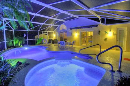 Adventure Villa - WOW Pool & SPA - All Vacation Themed + Beauty & Beast Dining