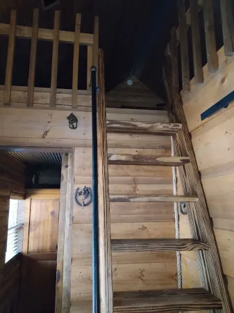 Cozy Cabin and Campground near Big South Fork National River and Recreation Area