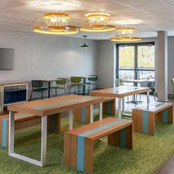 Spark by Hilton Denver International Airport