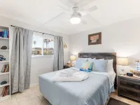 Summer Vacation/ Close to St Augustine/Steps to Beach, Pool, Dock/Beach Supplies Hotels in Crescent Beach