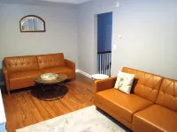 Cozy second floor unit in the heart of Downtown Charlevoix, 1BR / 1BA sleeps 4