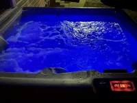 Lake Daze Chalet with hot tub