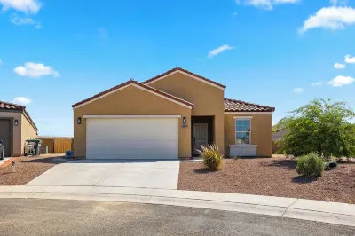 Mohave Valley New-Build  3 bedroom  Prado Ranch Hotels near First Baptist Church Ft Mohave