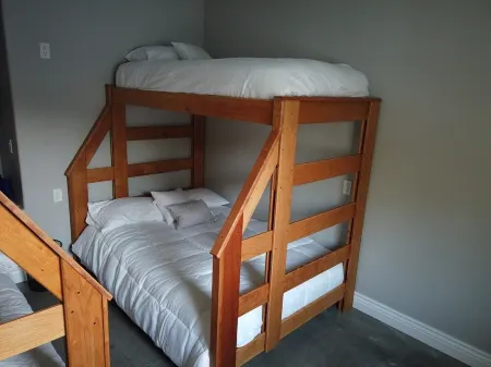 The Ash Street Stables Villas