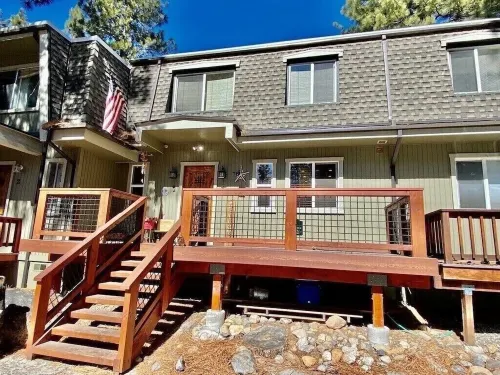 Beautiful Vacation Retreat within a walking distance from the beach!!!