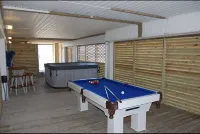 SERENDIPITY Pet Friendly, 3 Bed/3.5 Bath, Private Game Room, Hot Tub