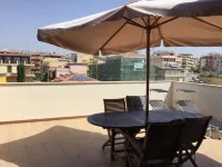 Attic, stylishly furnished, large terrace and sea view, 5 min. to the beach. Hotels in Pozzallo