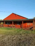 Woodys Retreat  this rental includes the barn outdoor covered fire pit - Hytter