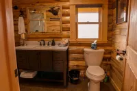 The Ranch House Cabin at J&J Cabins