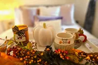 Woodland romantic hideaway - but only 15 mins to city centre!