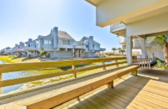 Newly Updated, Desirable Villa Next to Bhi Club - Discounted Winter Rates