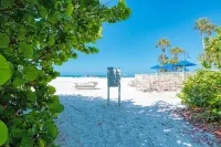 Bright & Beachy - Steps to the Water! - Beach