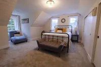 Fully Fenced 3 Acre Home, 7 Minutes from Ilani Casino!