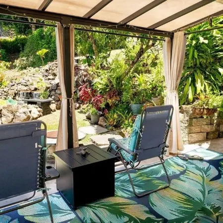 Rivendell Oasis-Peaceful garden setting with private hot tub close to waterfalls