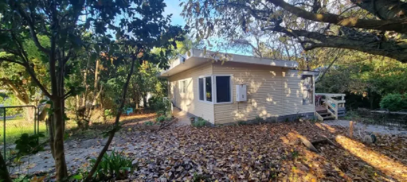 Idyllwylde. Pet-friendly. Cosy. Close to town & river.