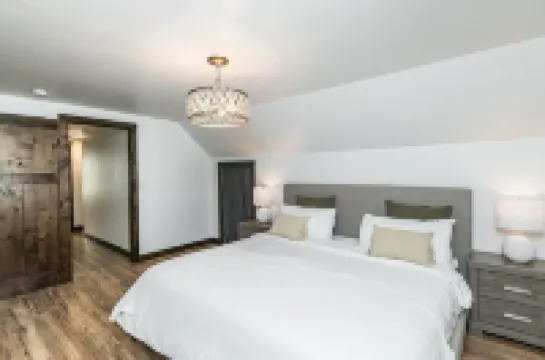 Mynte House l Modern 4BR Near Mayo, Fast WiFi, Parking, Office, Bidet